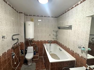 квартира за адресою Володимира Івасюка просп. (Героїв Сталінграду), 18-Б