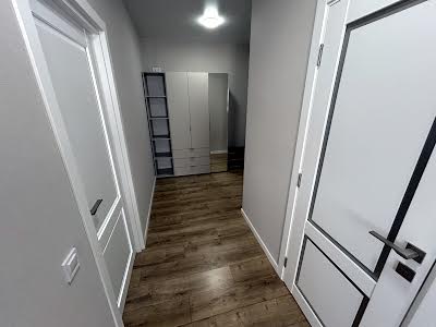 квартира за адресою Приозерний бульв., 5
