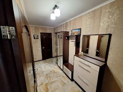 квартира за адресою Райдужна вул., 147