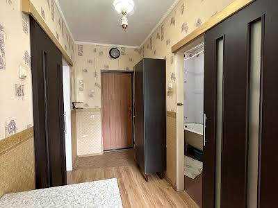 квартира за адресою Івана Авраменка вул. (Корнійчука), 16