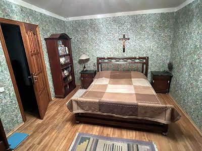квартира за адресою Оболонська вул., 13-15