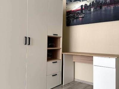 квартира за адресою Перлинна вул., 5Б
