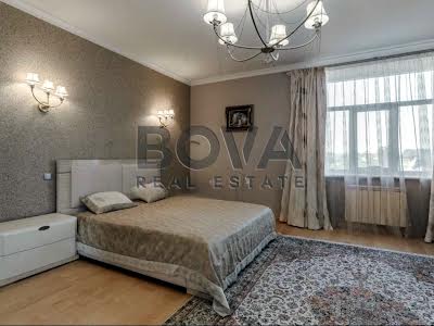 квартира за адресою Кропивницького вул., 8