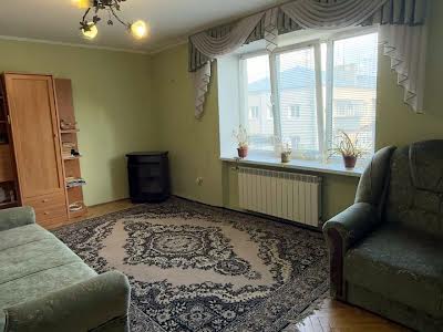 квартира за адресою Устима Кармалюка вул., 12