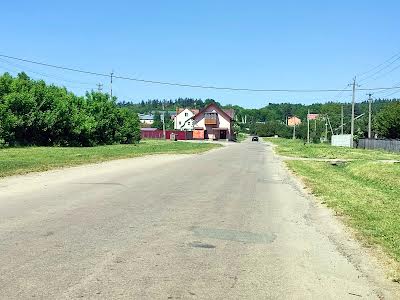 участок по адресу с. Новоселки, Будівельників