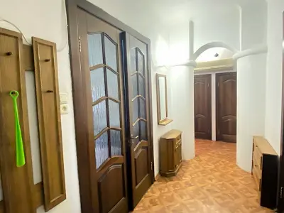 квартира за адресою Свято-Миколаївська вул. (Леніна), 62
