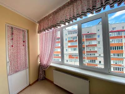 квартира за адресою Водопровідна вул., 75/2