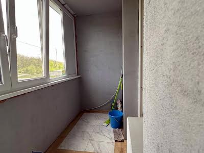 квартира за адресою Домобудівельна вул., 13