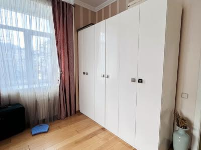 квартира за адресою Будівельників вул., 30