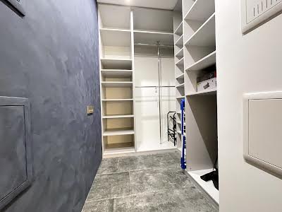 квартира по адресу Кловский спуск (Кловський), 7a