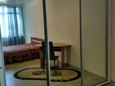 квартира за адресою Перлинна вул., 7