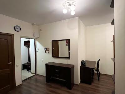 квартира за адресою Анни Ахматової вул., 22