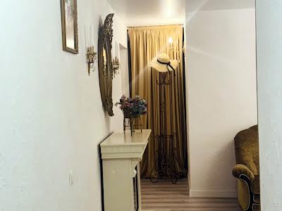 квартира за адресою Звіринецька вул., 65