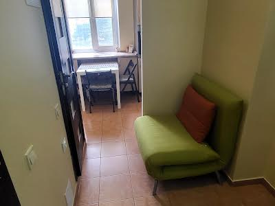 квартира за адресою Райдужна вул., 41