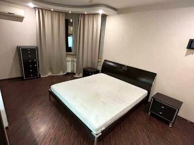 квартира за адресою Степана Руданського вул., 4-6
