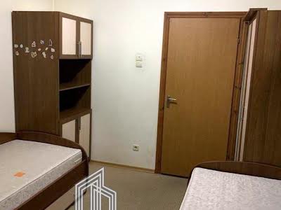 квартира за адресою Драгоманова вул., 12
