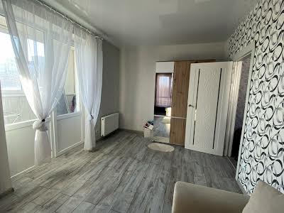 квартира за адресою Єдності вул., 6