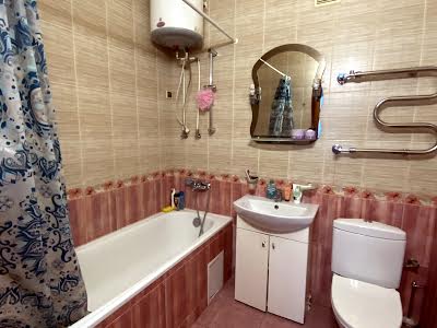 квартира за адресою Бориспільська вул., 6