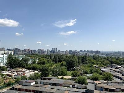 квартира за адресою Миколи Амосова вул., 4
