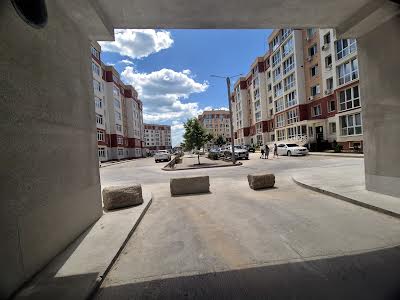 комерційна за адресою Будівельна вул., 48-А
