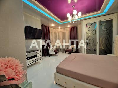 квартира за адресою Одеса, Середньофонтанська вул., 19