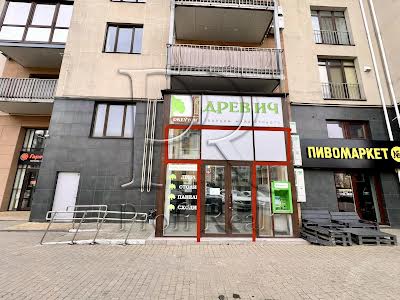 комерційна за адресою Замковецька вул., 106Б