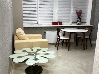 квартира за адресою Жаботинського вул. (Пролетарская улица), 56А