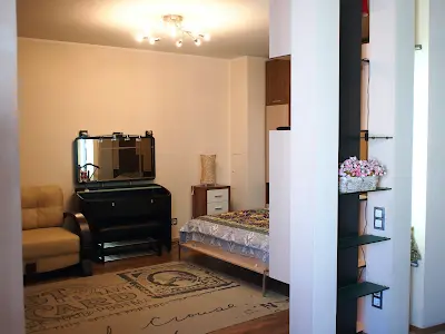 квартира за адресою Саперно-Слобідська вул., 8