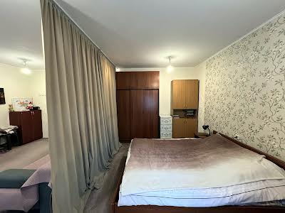 квартира за адресою Леся Курбаса просп., 18г