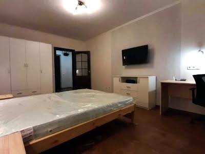 квартира за адресою Софії Русової вул., 7а
