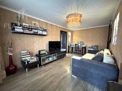 квартира по адресу Набережно-Крещатицкая ул., 35а