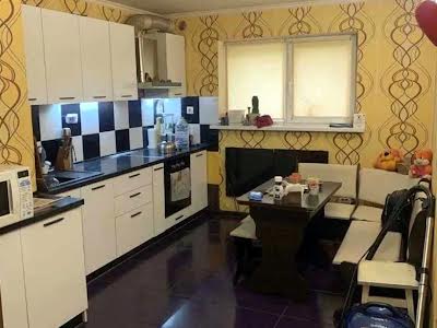 квартира за адресою Оксамитова вул., 1б