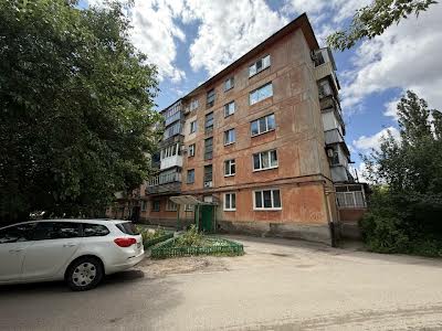 квартира за адресою Євгена Гребінки вул., 27