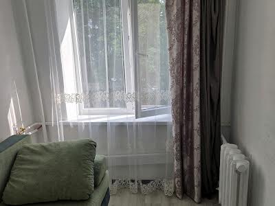 квартира за адресою Малиновского, 16