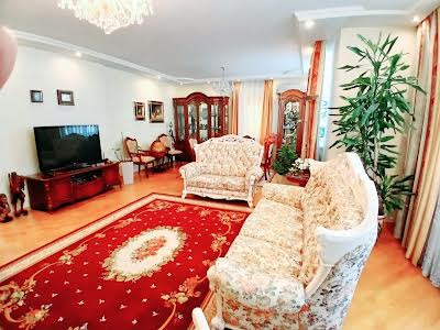 квартира за адресою Срібнокільська вул., 1