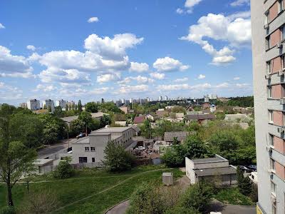 квартира за адресою Василя Верховинця вул., 10