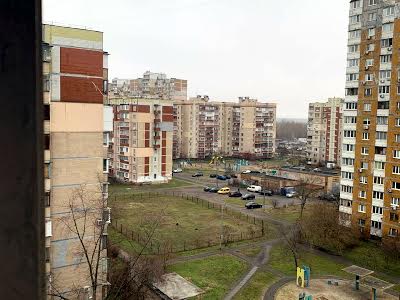 квартира за адресою Володимира Висоцького бульв., 6