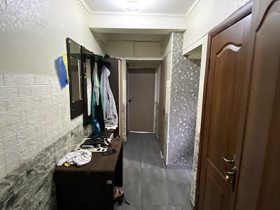 квартира за адресою Ореста Левицького вул. (Академіка Курчатова), 9/21