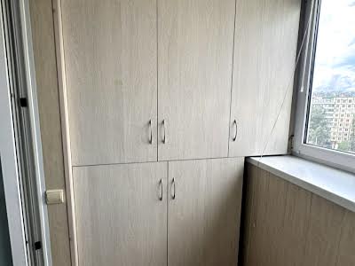 квартира за адресою Героїв просп., 19