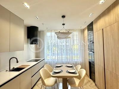 квартира за адресою Салютна вул., 2к19
