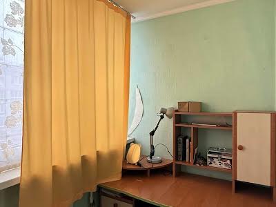 квартира за адресою Миколи Ушакова вул., 18