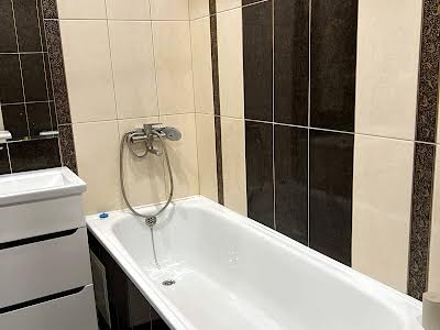 квартира по адресу Вашингтона ул. (Батальная), 8
