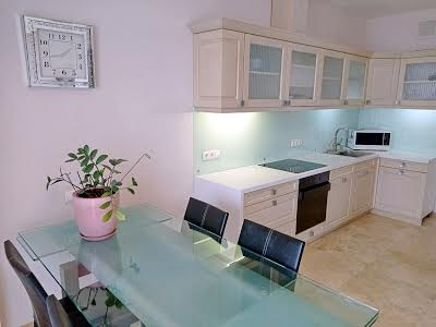 квартира за адресою Бригадна вул., 11