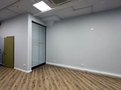 комерційна за адресою Святослава Караванського вул. (Жуковського), 10