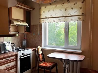 квартира за адресою Симиренка вул., 34-А