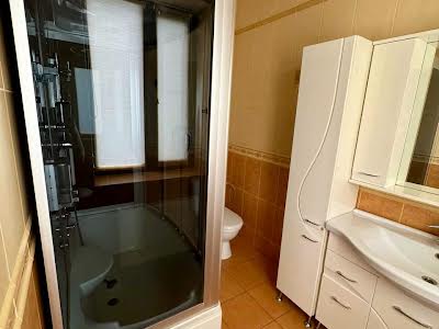 будинок за адресою Корольова