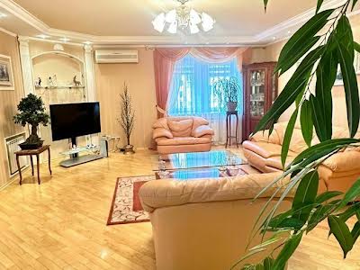 квартира за адресою Михайла Котельникова вул., 33
