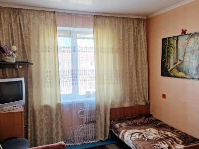 квартира за адресою Миколи Міхновського вул. (Щербини), 7