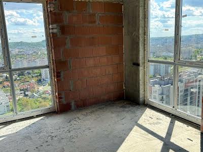 квартира за адресою Кирила Студинського вул., 14