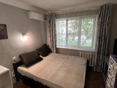 квартира за адресою Мілютенка вул., 22